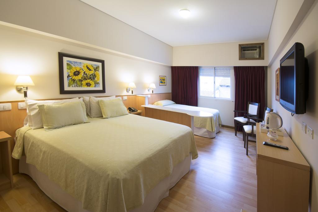 Los Tilos Hotel Y Spa By Cph Villa Carlos Paz Buitenkant foto